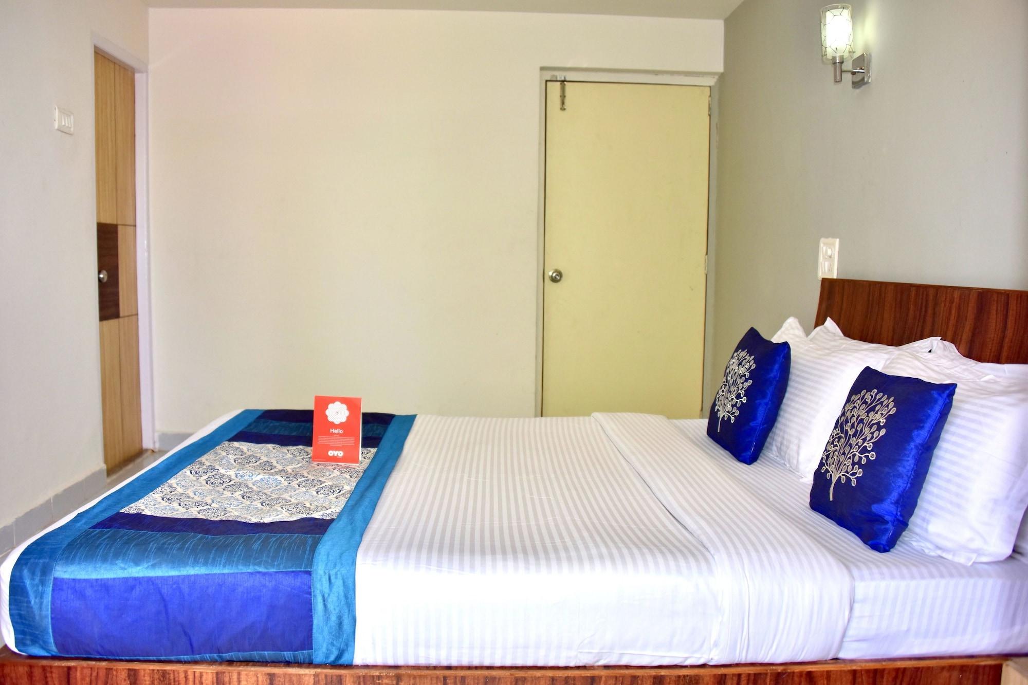 Q Lite Calangute Hotel Exterior photo
