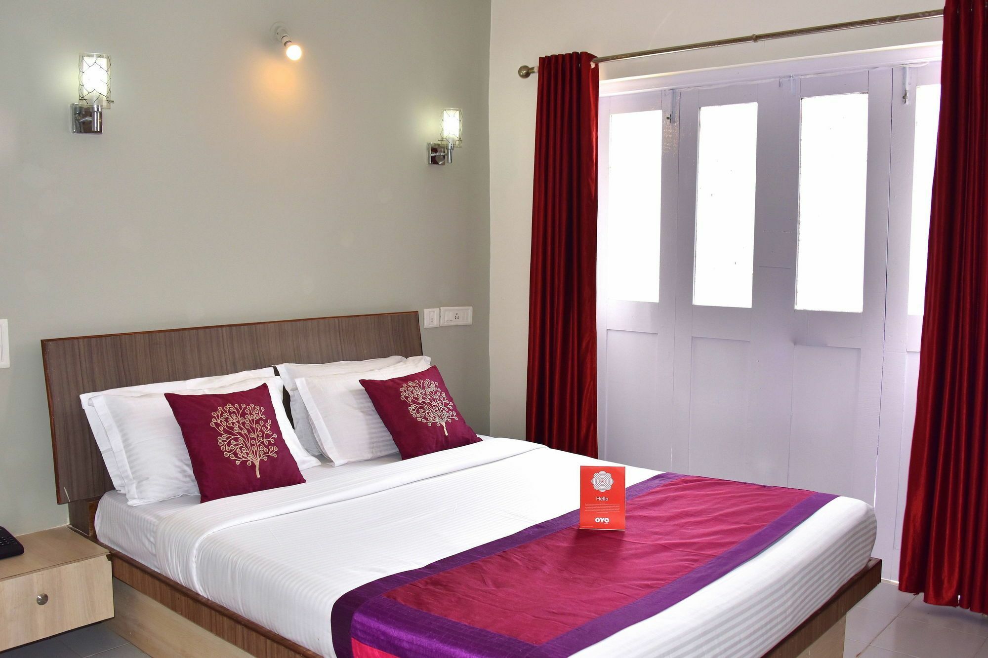 Q Lite Calangute Hotel Exterior photo