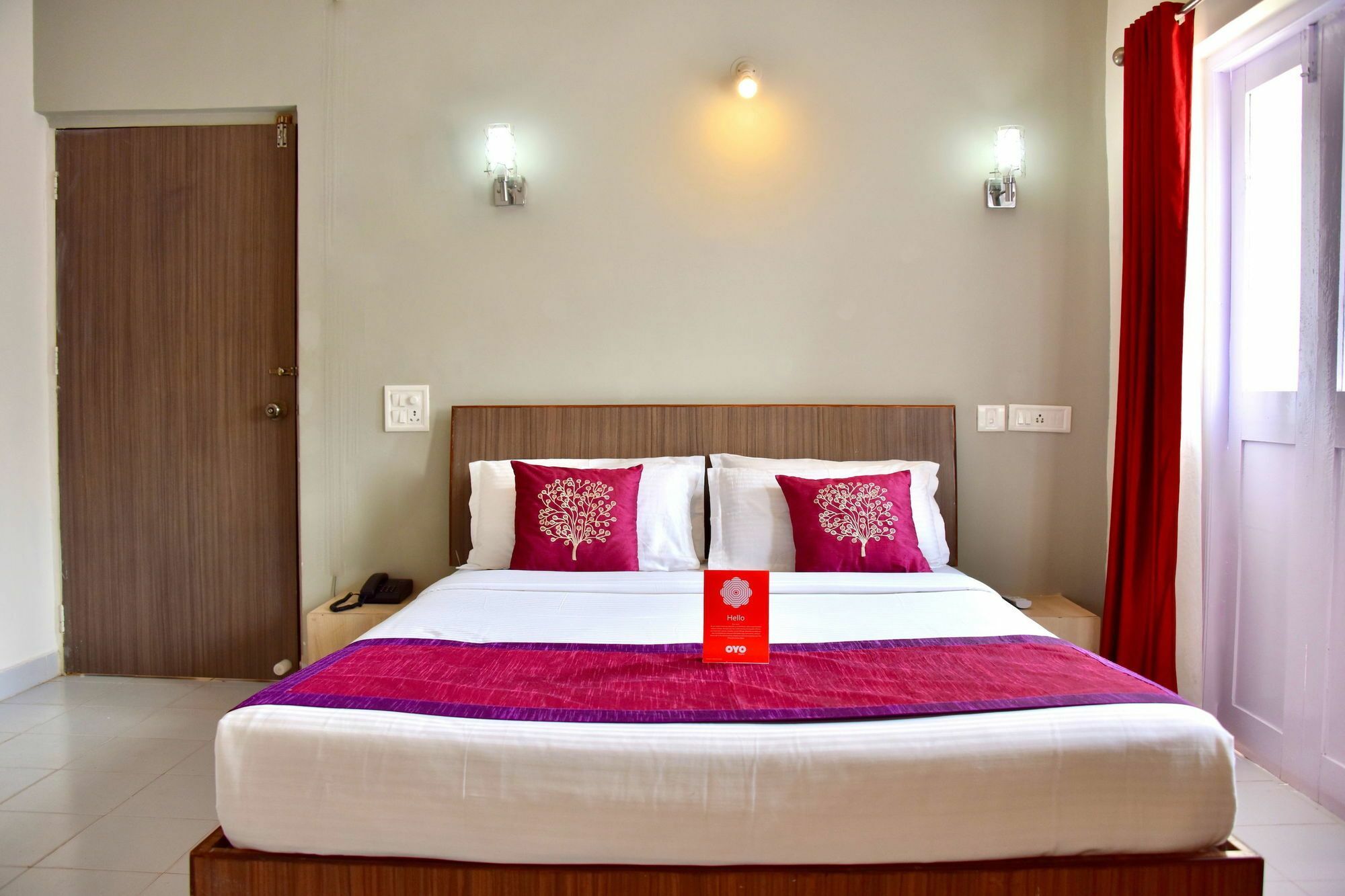Q Lite Calangute Hotel Exterior photo